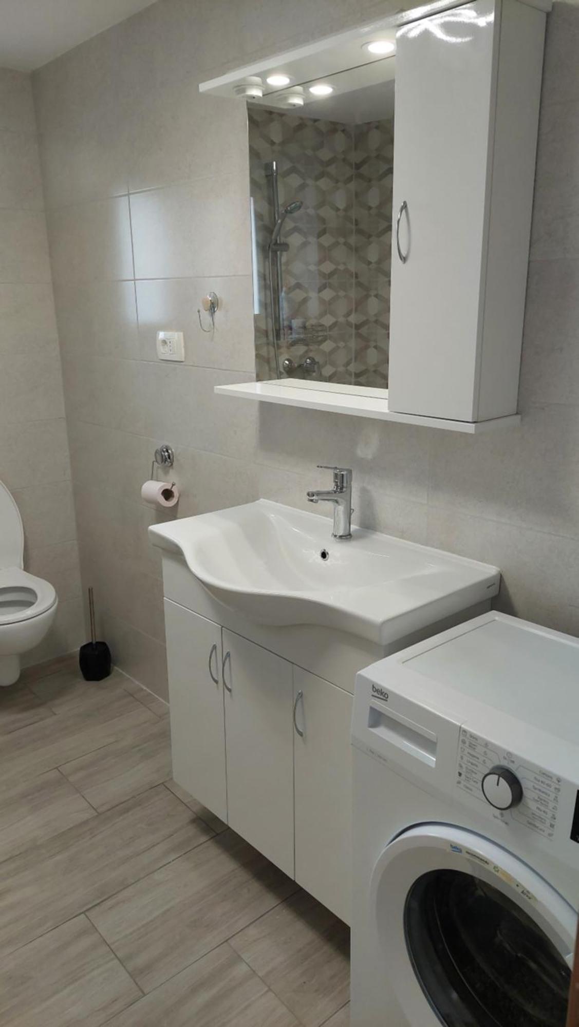 Apartma Lili Ізола Екстер'єр фото